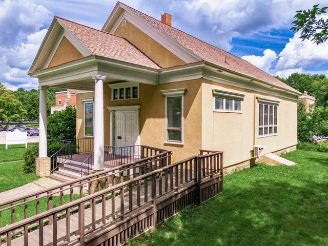 $525,000 | 2 Howard Street, Augusta, ME 04330