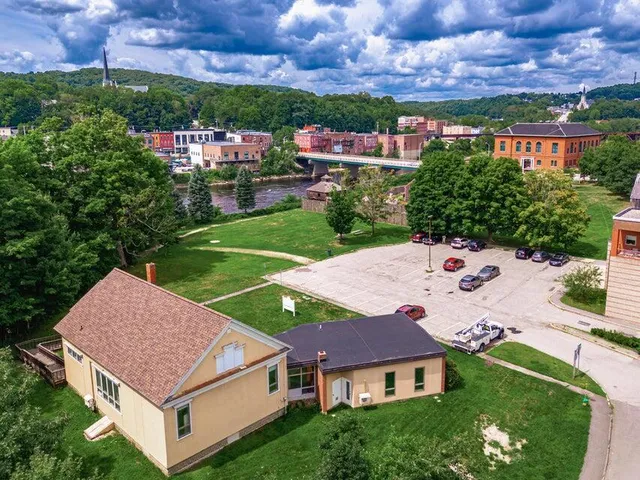 $525,000 | 2 Howard Street, Augusta, ME 04330