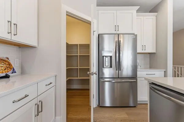 $444,900 | 11913 Smithfield Drive, Holland, MI 49424