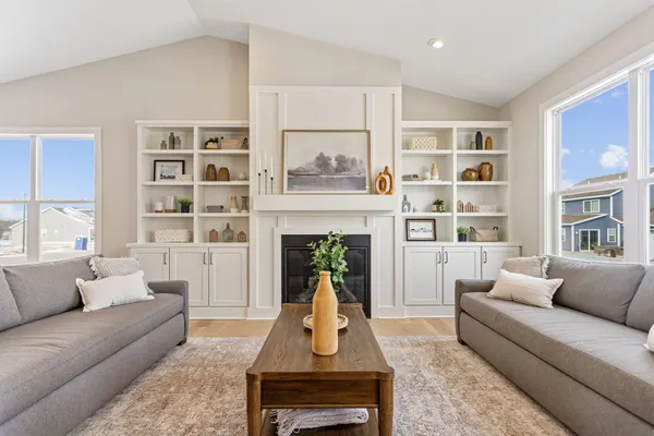 $444,900 | 11913 Smithfield Drive, Holland, MI 49424