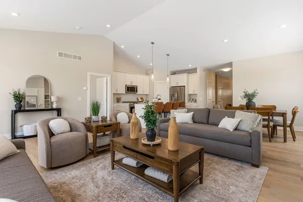 $444,900 | 11913 Smithfield Drive, Holland, MI 49424