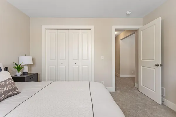 $444,900 | 11913 Smithfield Drive, Holland, MI 49424