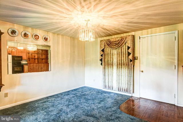 $405,000 | 23 Rampart West, Media, PA 19063