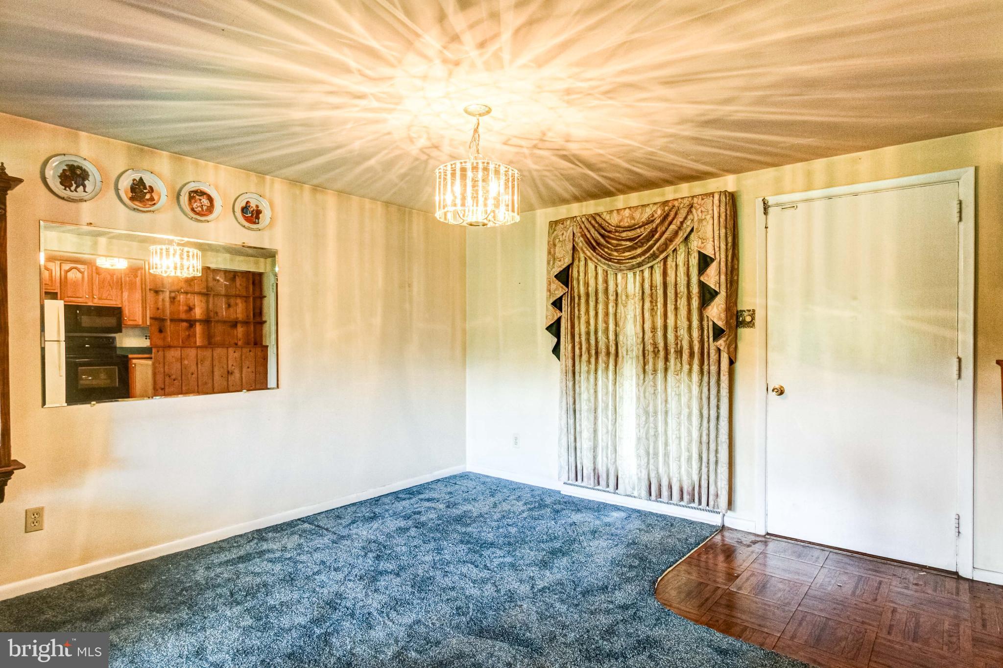 23 Rampart West Media, PA 19063 - Photo 4 of 35 Dining Room/Foyer