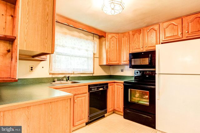 $405,000 | 23 Rampart West, Media, PA 19063