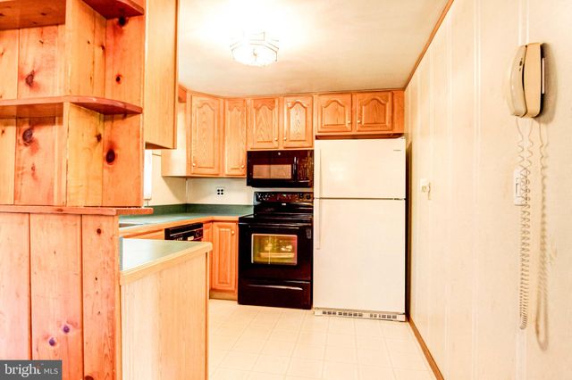 $405,000 | 23 Rampart West, Media, PA 19063