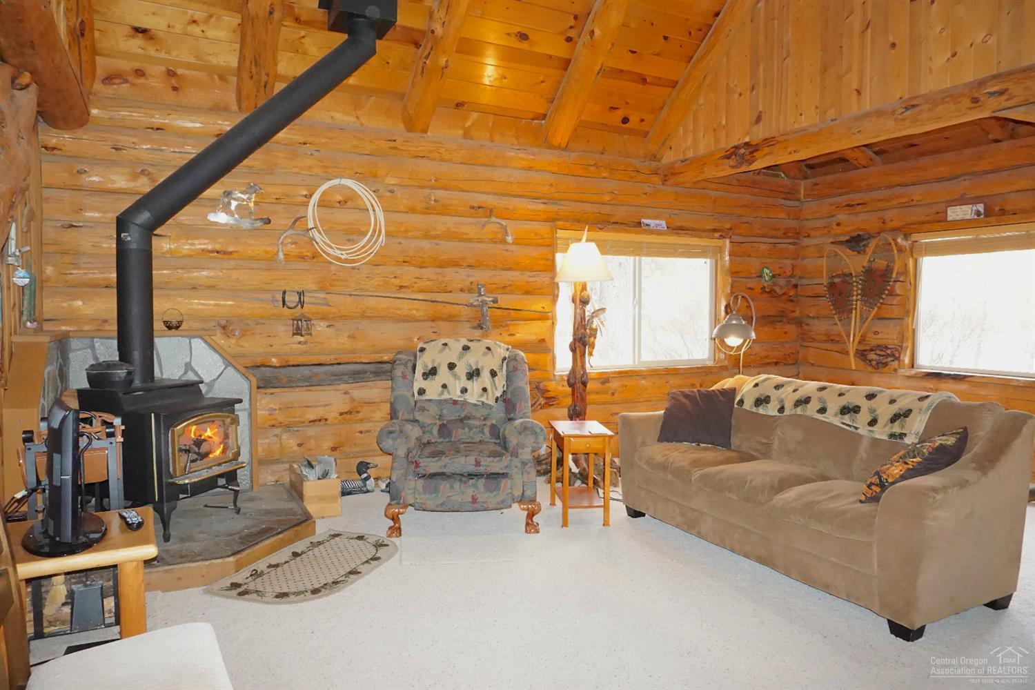 60248 Navajo Road Bend, OR 97702 - Photo 10 of 22 Additional Photo