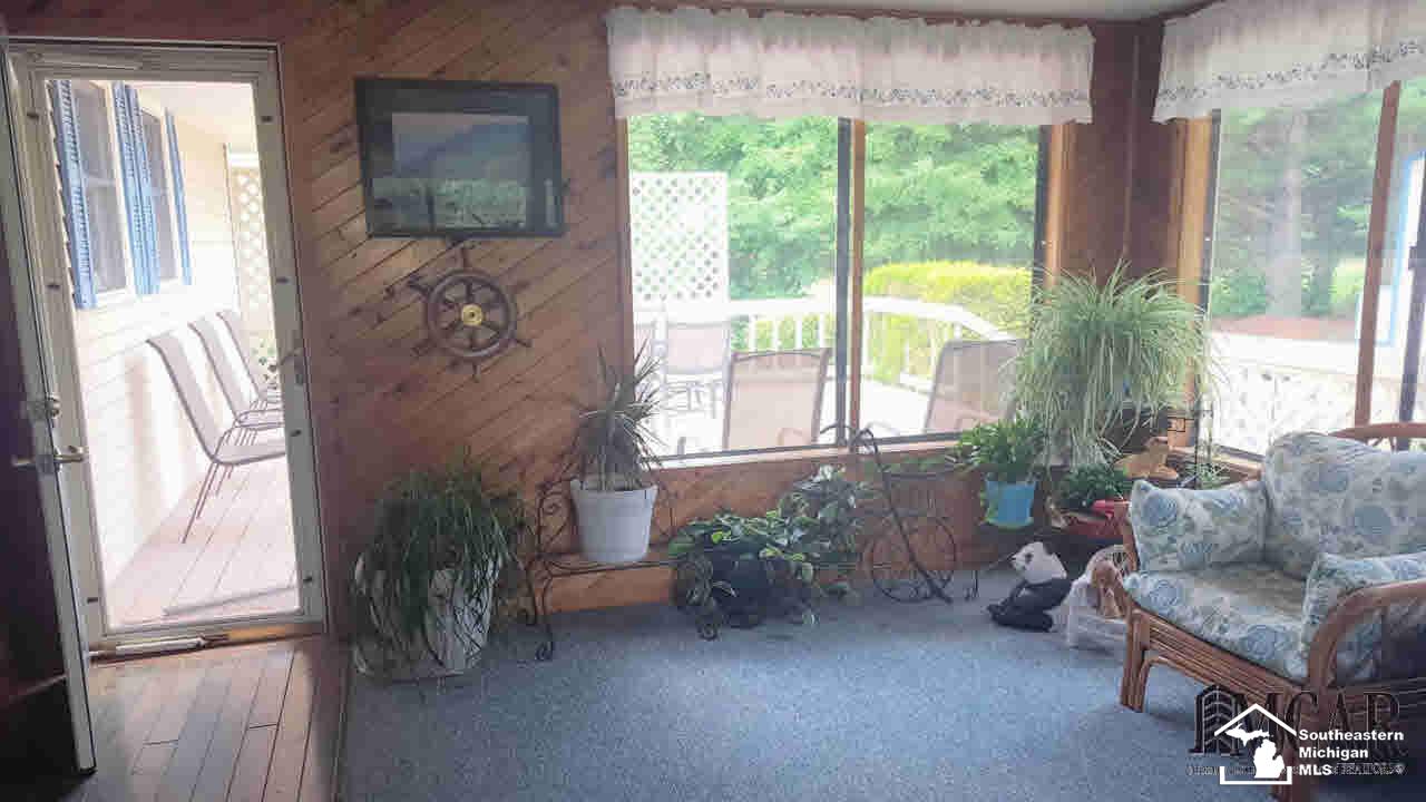 2760 West Erie Road Temperance, MI 48182 - Photo 10 of 34
