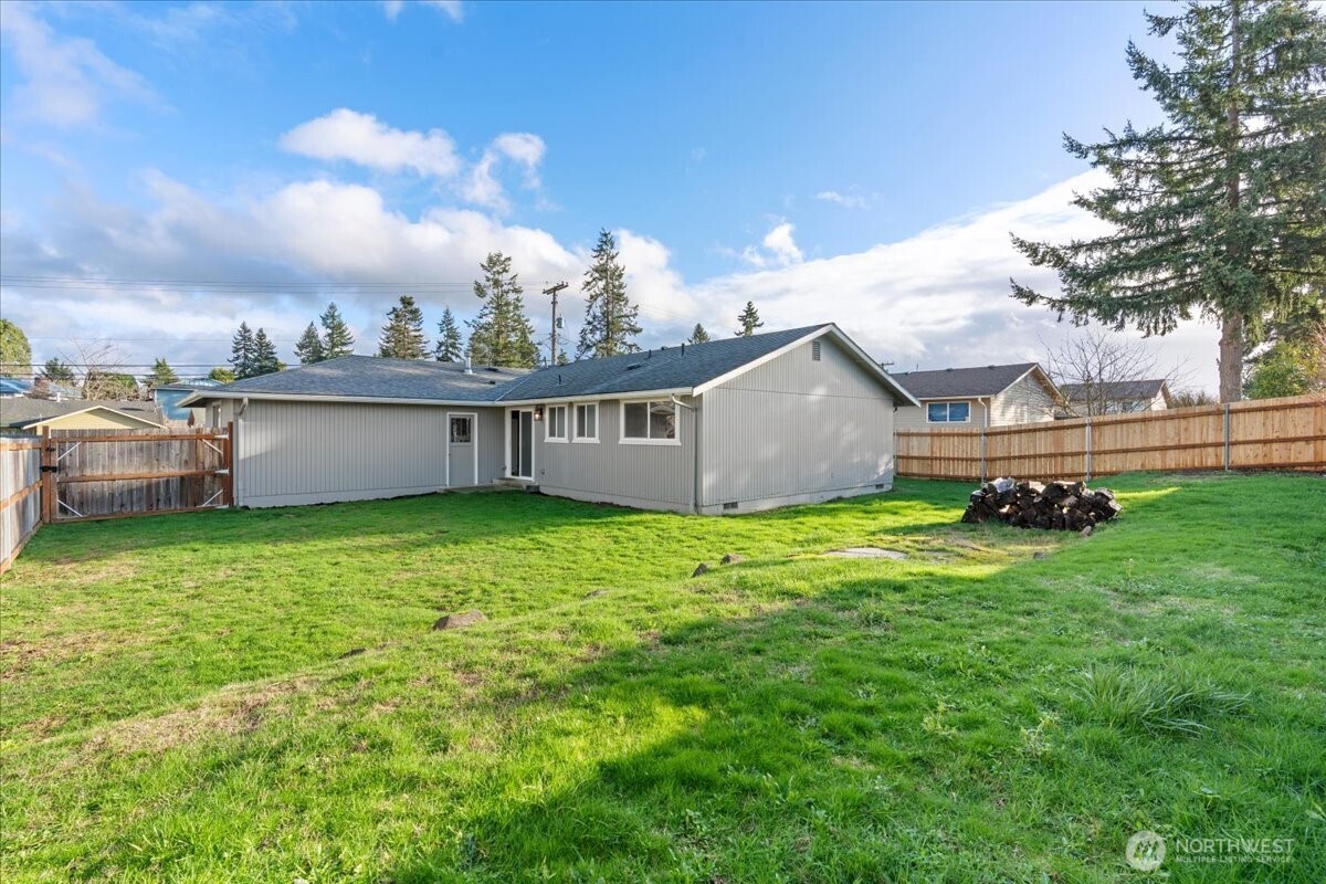 16625 126th Avenue Southeast Renton, WA 98058 - Photo 22 of 25 Gallery Image 22