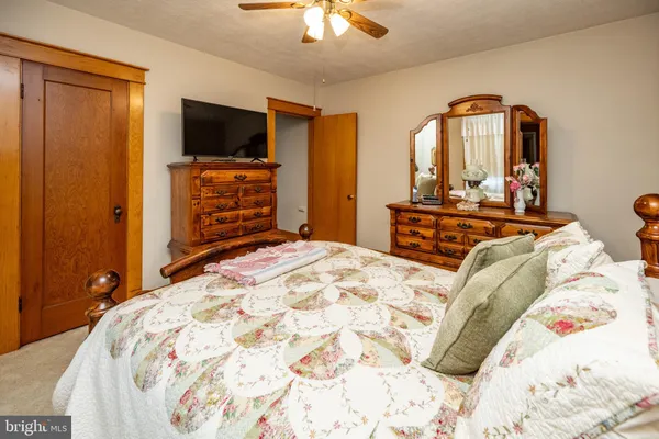 a view of a storage & utility room