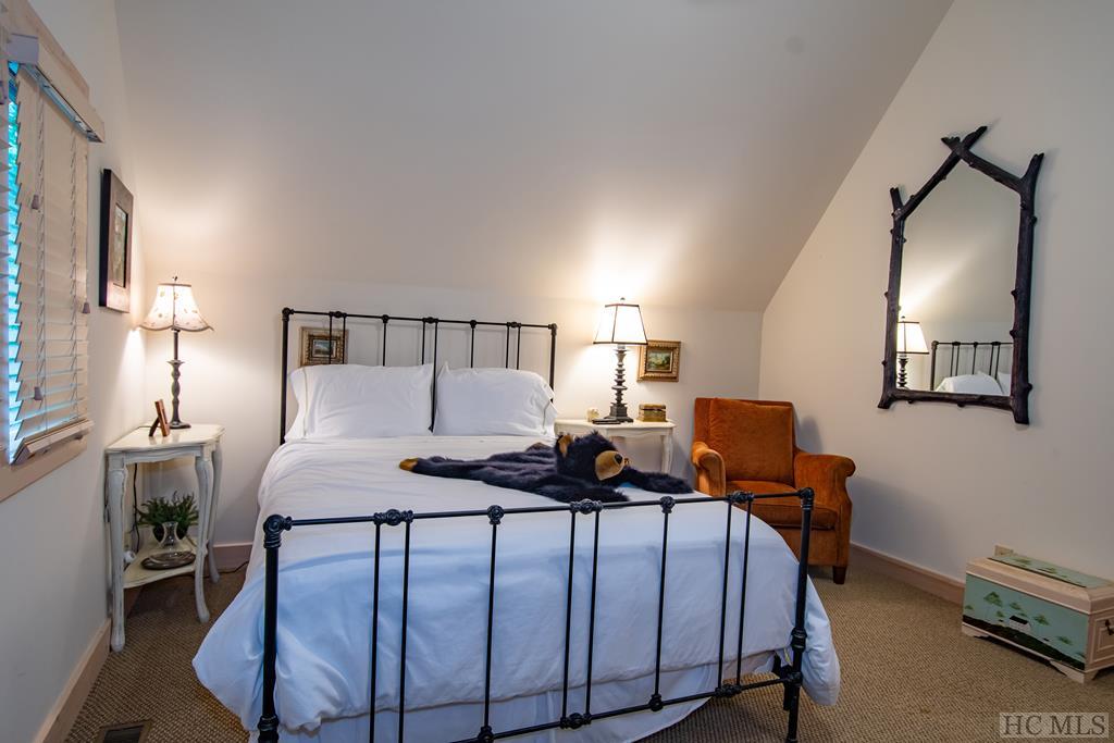 1789 Flat Mountain Road Highlands, NC 28741 - Photo 28 of 50 Gallery Image 28