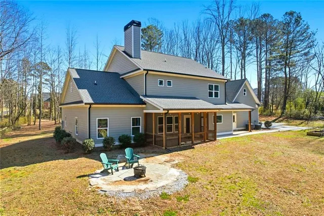 front view of house with a yard