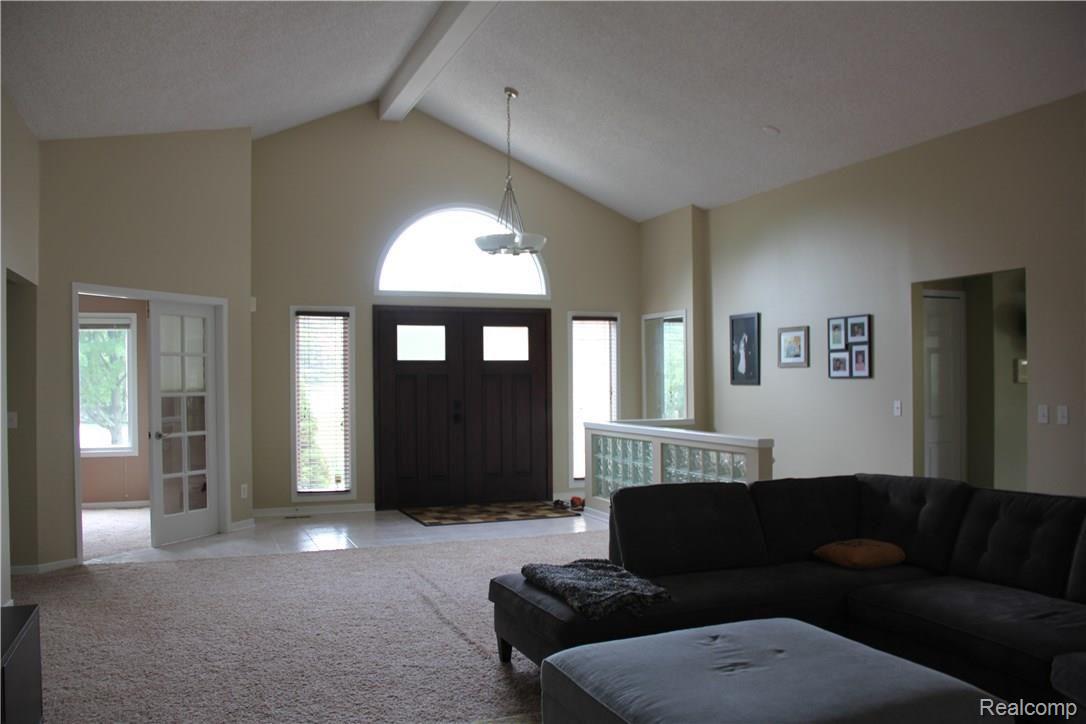 2016 Reagan Drive Rochester, MI 48309 - Photo 2 of 35 IMG_4994.JPG