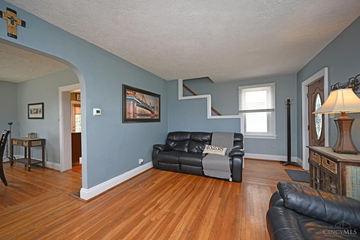 5245 Sidney Road Cincinnati, OH 45238 - Photo 8 of 31