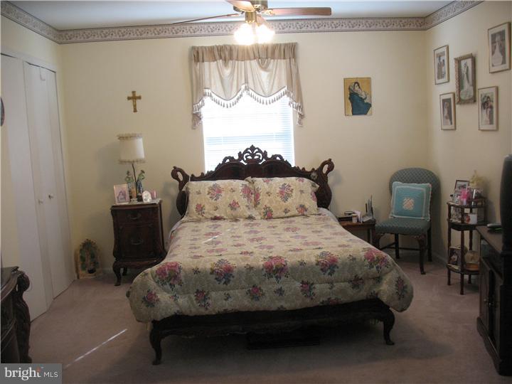 620 School House Road Williamstown, NJ 08094 - Photo 12 of 19 Bedroom - Main