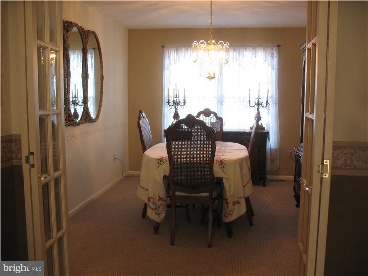 620 School House Road Williamstown, NJ 08094 - Photo 5 of 19 Dining Room