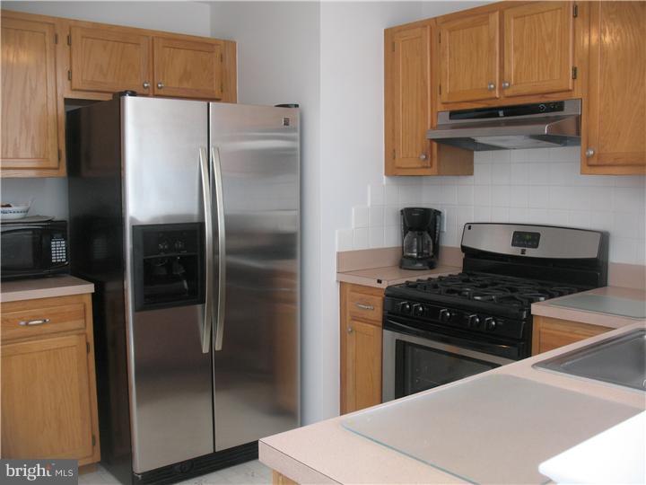 620 School House Road Williamstown, NJ 08094 - Photo 6 of 19 Kitchen