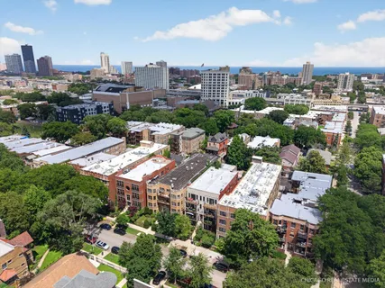 4711 North Malden Street, Unit 2S, Chicago, IL 60640