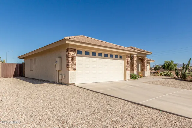 $525,000 | 10946 East Oro Avenue, Mesa, AZ 85212