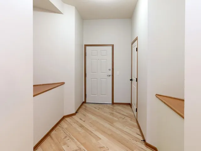 $325,000 | 9630 Independence Circle, Unit 204, Chanhassen, MN 55317