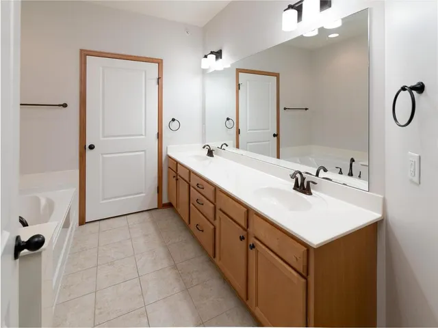 $325,000 | 9630 Independence Circle, Unit 204, Chanhassen, MN 55317