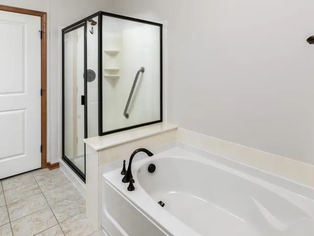 $325,000 | 9630 Independence Circle, Unit 204, Chanhassen, MN 55317