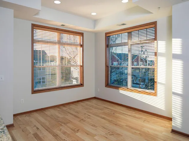 $325,000 | 9630 Independence Circle, Unit 204, Chanhassen, MN 55317