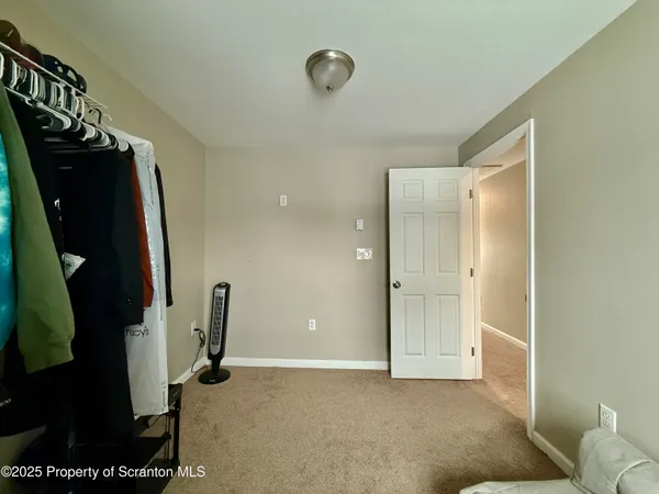 $199,999 | 115 West High Street, Taylor, PA 18517