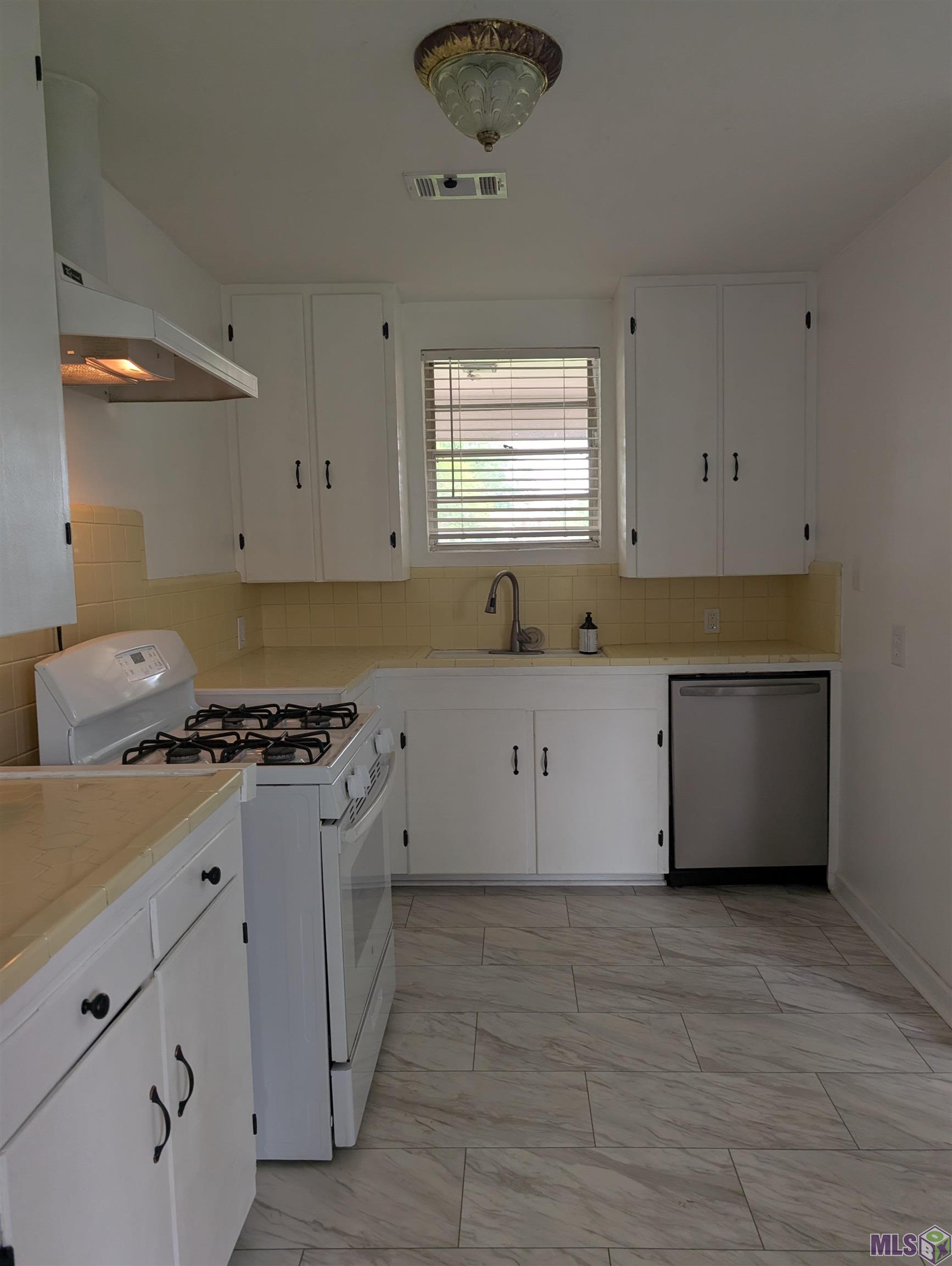 235 Burgin Avenue Baton Rouge, LA 70808 - Photo 4 of 11