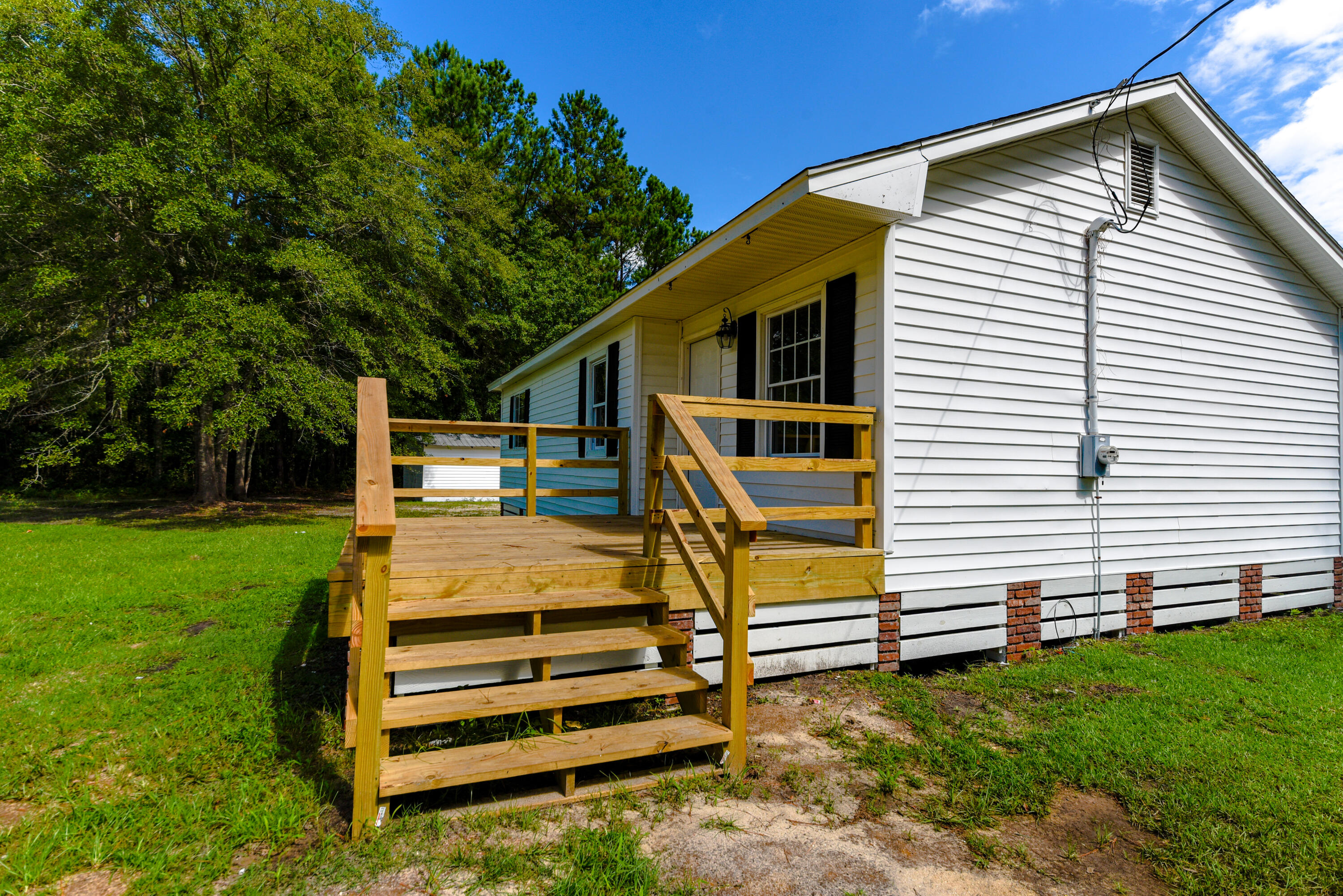 1316 Nunuville Road Walterboro, SC 29488 - Photo 3 of 20 1316 Nunuville Road