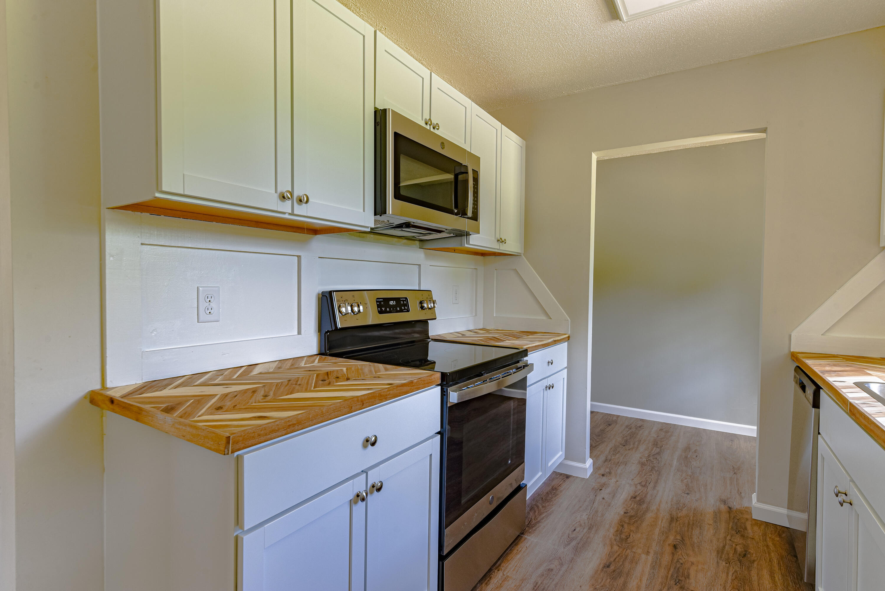1316 Nunuville Road Walterboro, SC 29488 - Photo 10 of 20 1316 Nunuville Road