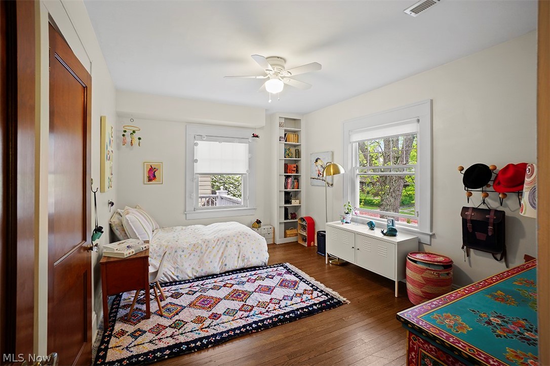 2649 Exeter Road Cleveland, OH 44118 - Photo 18 of 26 Gallery Image 18