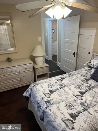 $1,300 | 106 North Rosborough Avenue, Unit 3, Ventnor City, NJ 08406