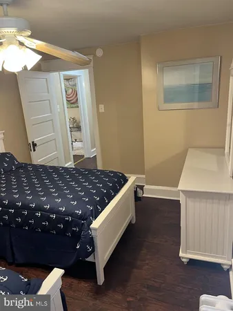 $1,300 | 106 North Rosborough Avenue, Unit 3, Ventnor City, NJ 08406
