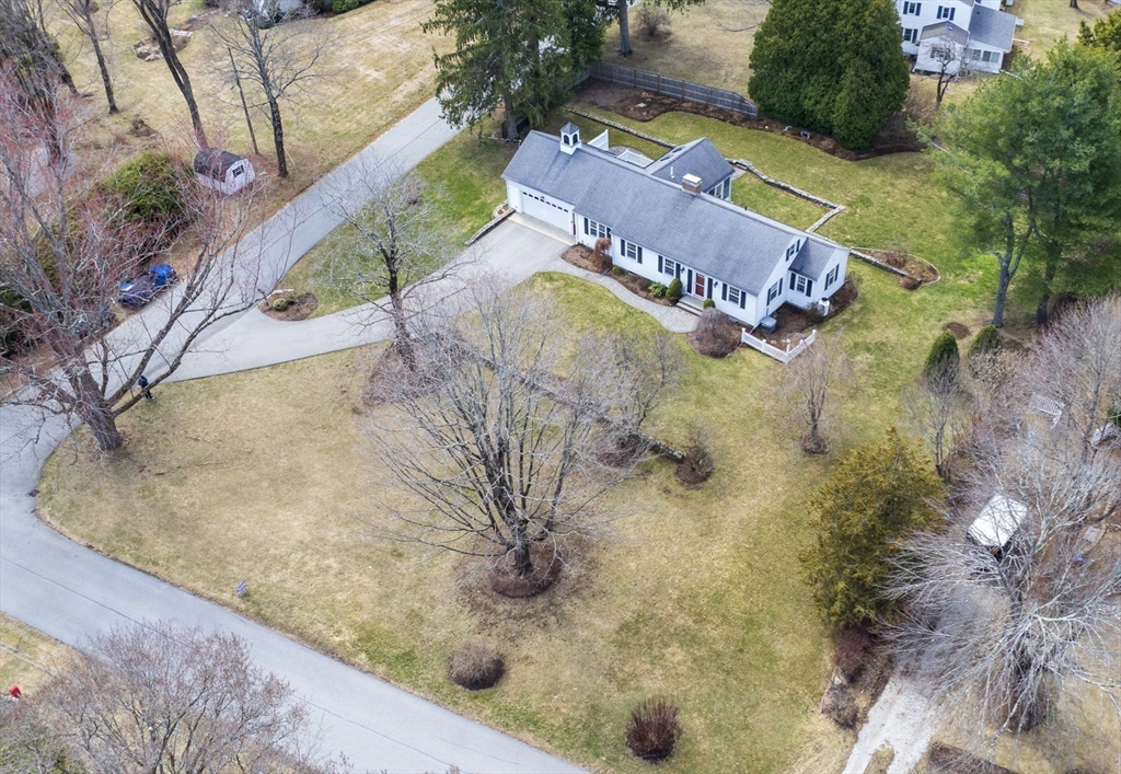 21 McGregory Road Sturbridge, MA 01566 - Photo 2 of 40