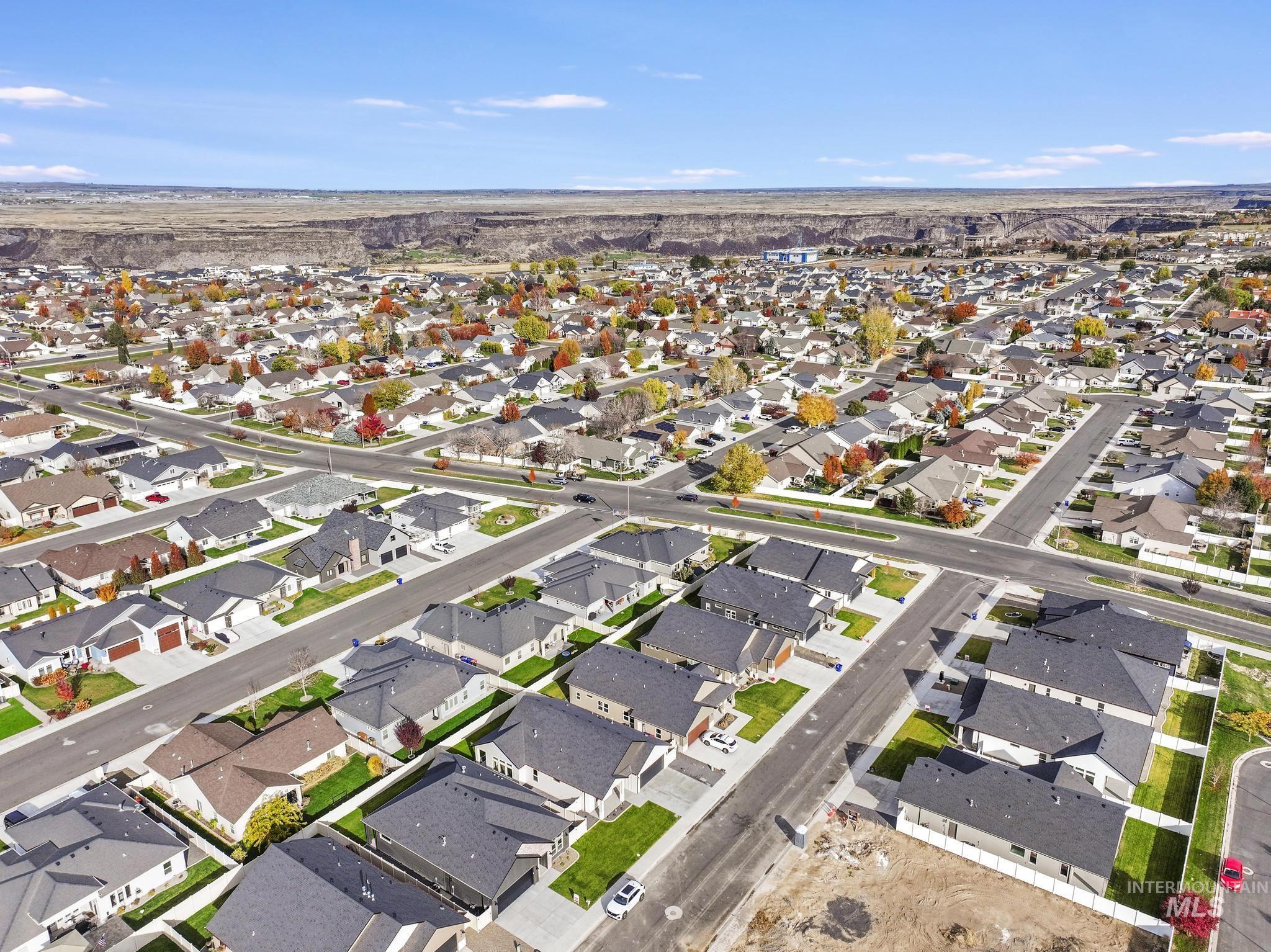 542 Falling Leaf Lane Twin Falls, ID 83301 - Photo 36 of 38 Aerial view of property and surrounding area featuring nearby suburban area