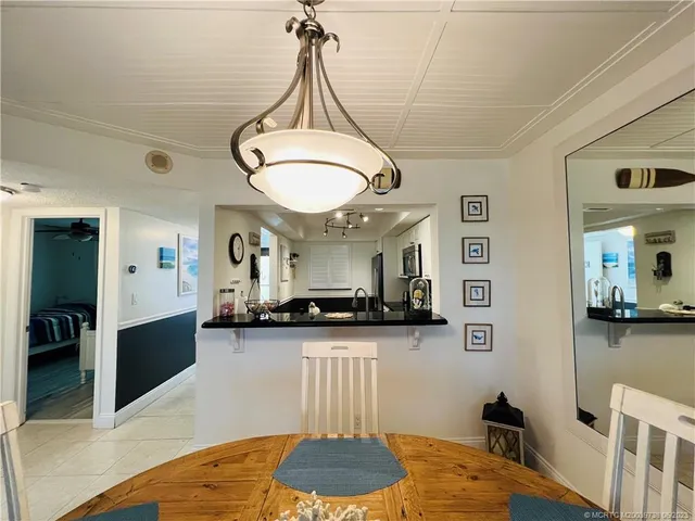 $2,700 | 9490 South Ocean Drive, Unit 213, Jensen Beach, FL 34957