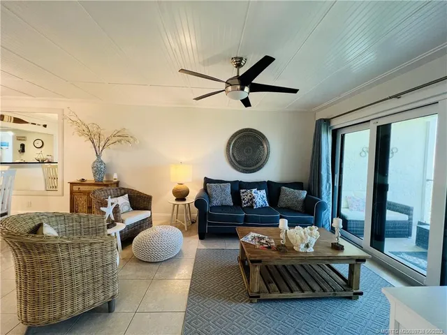 $2,700 | 9490 South Ocean Drive, Unit 213, Jensen Beach, FL 34957