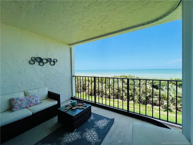 $2,700 | 9490 South Ocean Drive, Unit 213, Jensen Beach, FL 34957