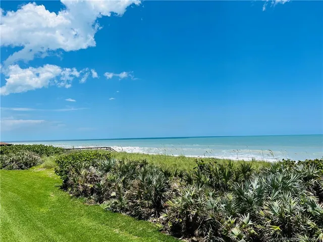 $2,700 | 9490 South Ocean Drive, Unit 213, Jensen Beach, FL 34957
