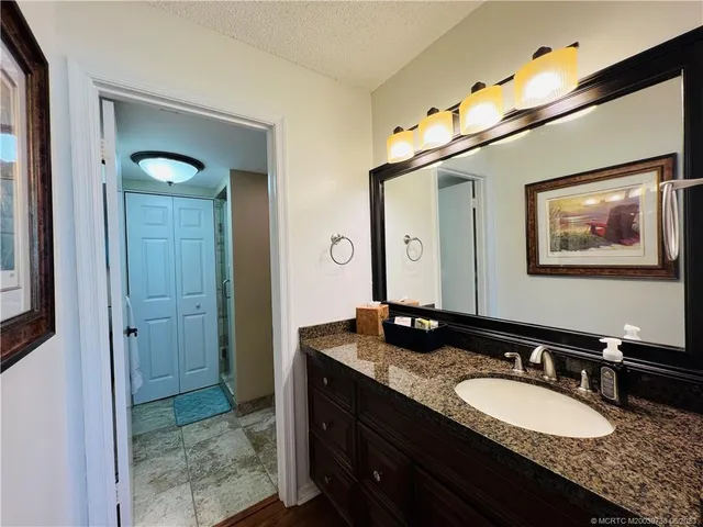 $2,700 | 9490 South Ocean Drive, Unit 213, Jensen Beach, FL 34957