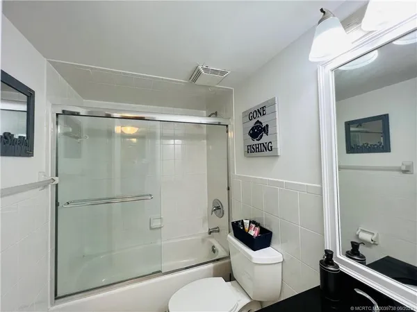$2,600 | 9490 South Ocean Drive, Unit 213, Jensen Beach, FL 34957