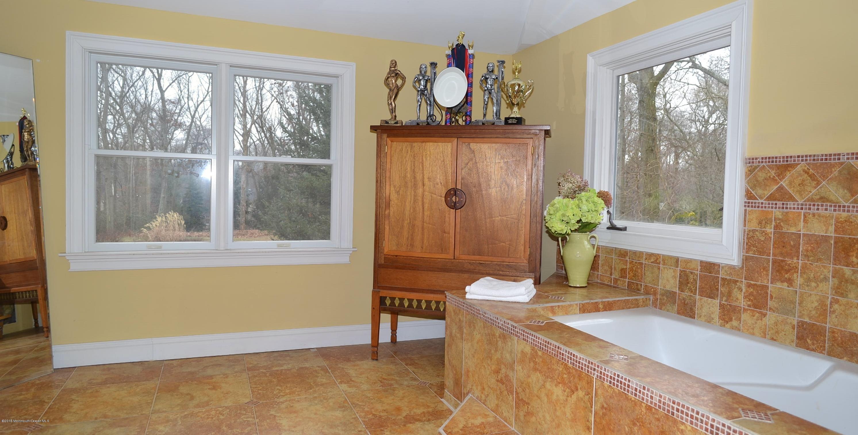 788 Nutswamp Road Middletown, NJ 07701 - Photo 16 of 23 MASTER BEDROOM BATH