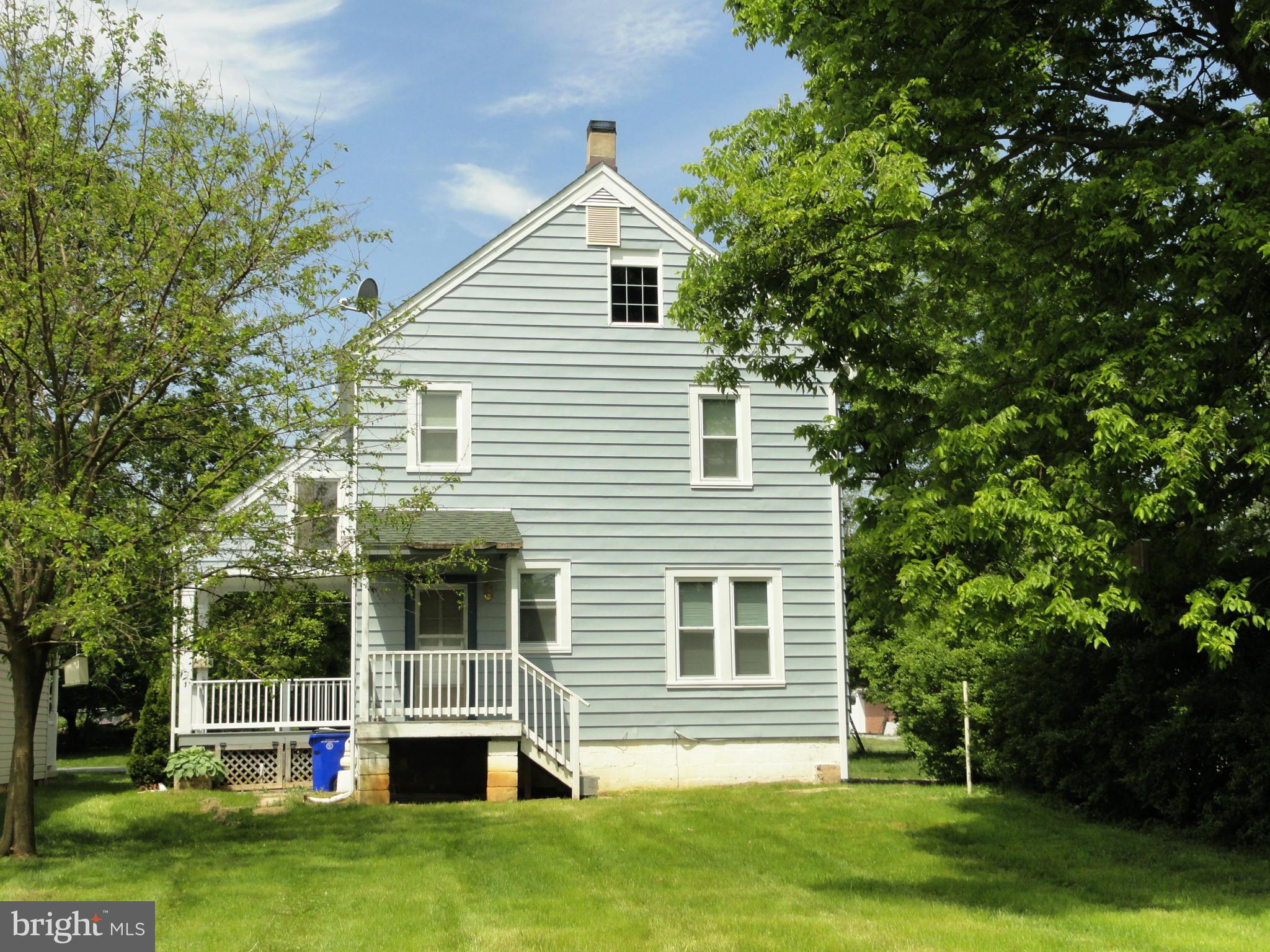Exterior (Rear)