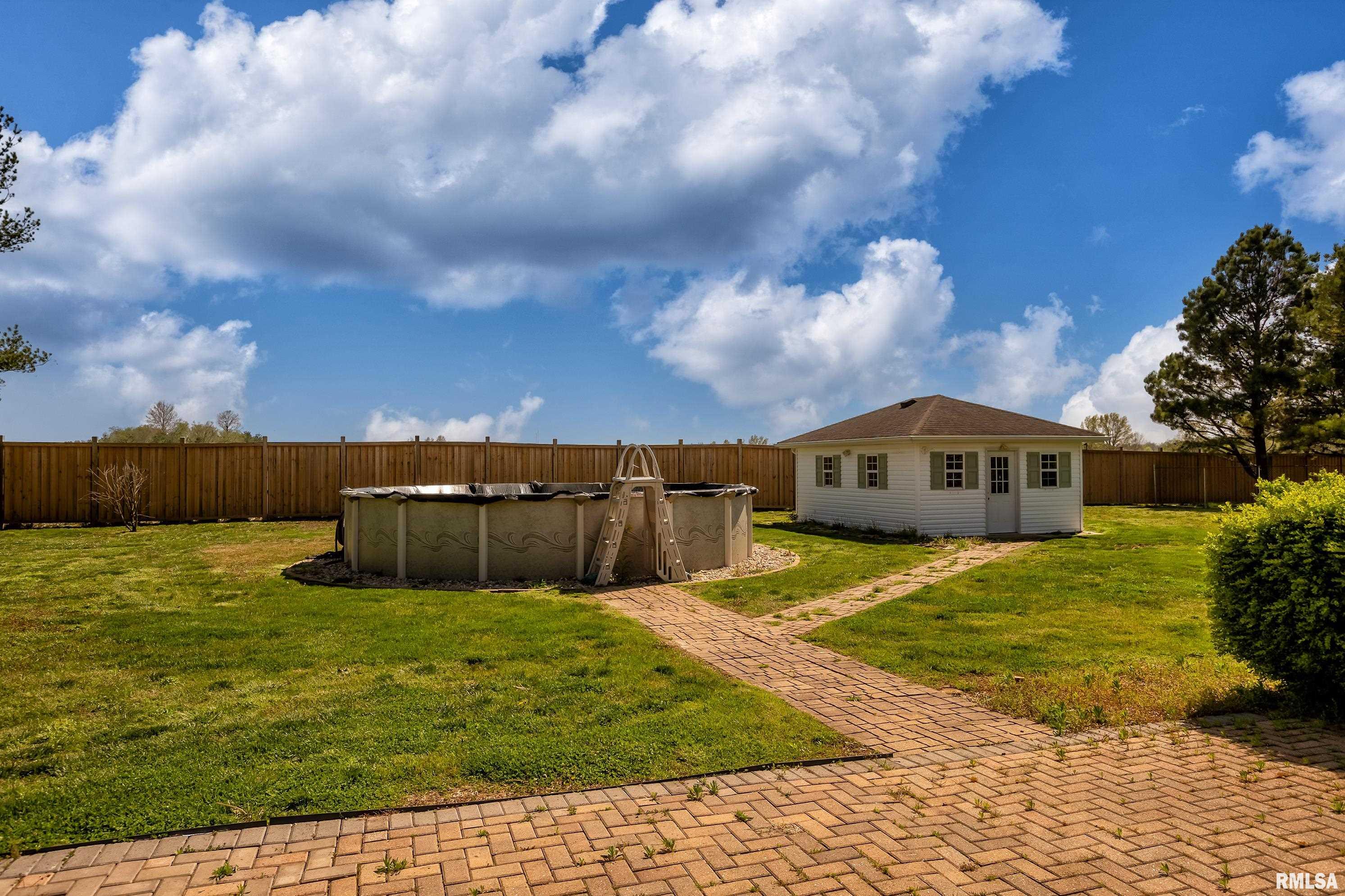 1707 Quail Run Marion, IL 62959 - Photo 32 of 41