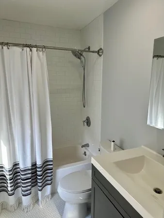 $2,600 | 252 Eastern Avenue, Unit 3, Lynn, MA 01902