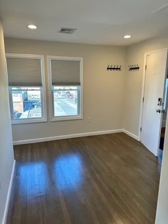 $2,600 | 252 Eastern Avenue, Unit 3, Lynn, MA 01902