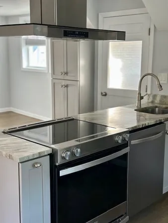 $2,600 | 252 Eastern Avenue, Unit 3, Lynn, MA 01902