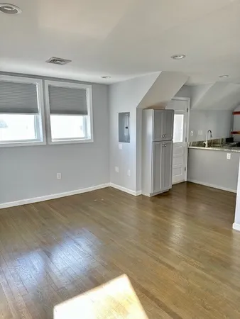 $2,600 | 252 Eastern Avenue, Unit 3, Lynn, MA 01902