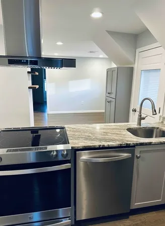 $2,600 | 252 Eastern Avenue, Unit 3, Lynn, MA 01902